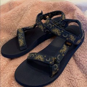 Teva sun and moon sandals
